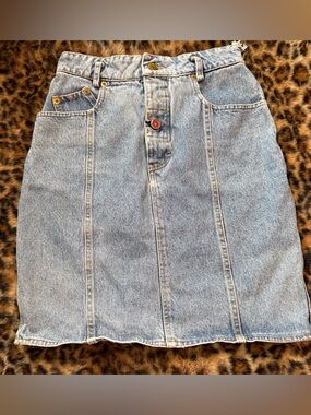 601 Red Button Light Blue Denim Panel Midi Skirt